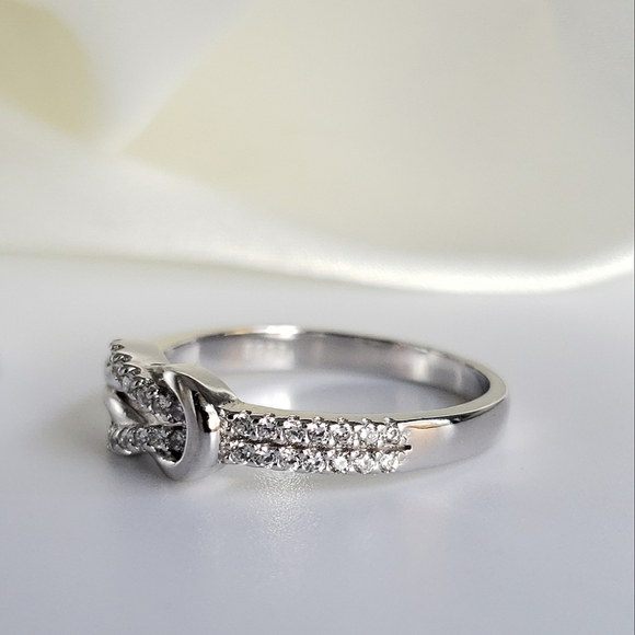 NEW 925 Sterling Silver Pave CZ Diamond Modern Looped Infinity Ring - Picture 8 of 10